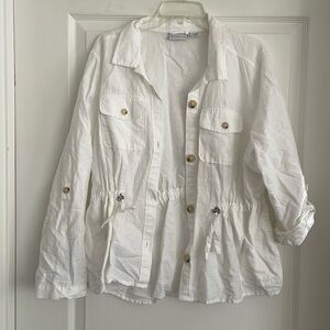 Liz Claiborne White Collar Button Top